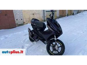 YAMAHA AEROX 49 CC, SCOOTERS / MOPEDS