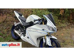 YAMAHA YZF 125 CC, SUPERBIKES