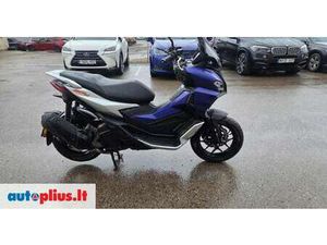 APRILIA SR 125 CC, SCOOTERS / MOPEDS