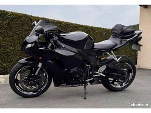 HONDA 1000 CBR RR FIREBLADE