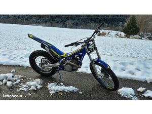 SHERCO 250 ST DE 2016■MOTO EN TRÈS BON ÉTAT AVEC QUELQUES TRACES D'UTILISATION. AUCUN FRAIS À PRÉVOIR.■LE CT SERA PASSÉ POUR LA VENTE