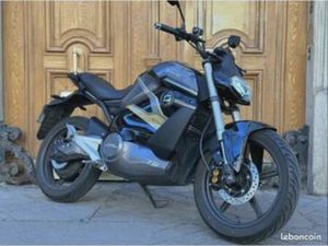 SUPER SOCO ÉLECTRIQUE