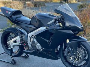 HONDA 600 CBR RR PC 37 PISTE