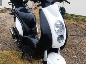 VEND SCOOTER LUDIX 50CM3
