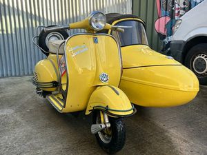 1961 VESPA SPORTIQUE WITH BAMBINI SIDECAR