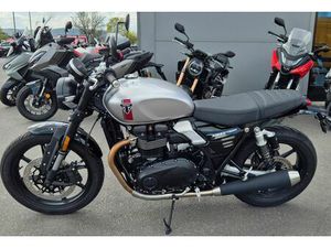 TRIUMPH SPEED TWIN 900