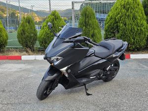 YAMAHA T-MAX 530 DX →