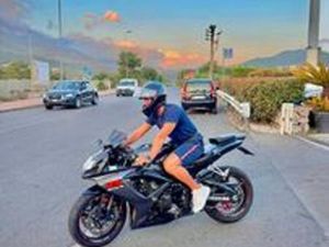 SUZUKI GSX R 750 - K7