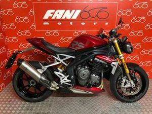 TRIUMPH SPEED TRIPLE 1200 RS