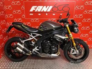 TRIUMPH SPEED TRIPLE 1200 RS