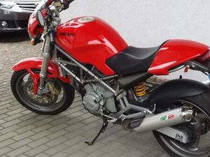 DUCATI MONSTER 900