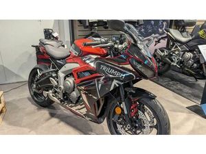 TRIUMPH DAYTONA 660 INKL. 660€ ABZUG