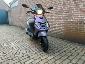PIAGGIO ZIP BROM — SCOOTERS | PIAGGIO — MARKTPLAATS