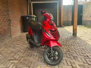 ZIP 70CC 2T — SCOOTERS | PIAGGIO — MARKTPLAATS