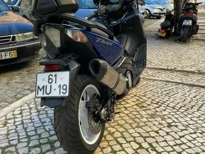 YAMAHA TMAX