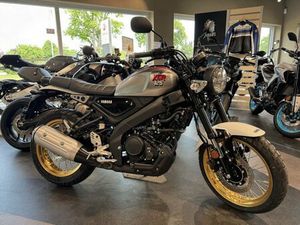 YAMAHA XSR125 LEGACY