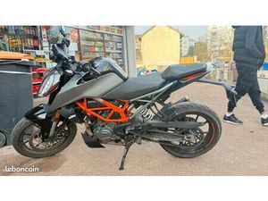 KTM DUKE 125 ABS
