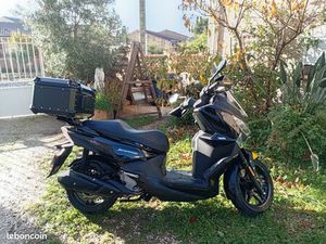 SCOOTER JOYRIDE 300 5000KM SOUS GARANTIE 2028