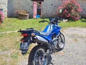 MOTO 125 CC SUZUKI DR