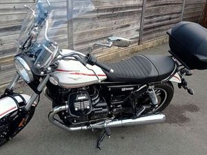 MOTO GUZZI V9 ROAMER