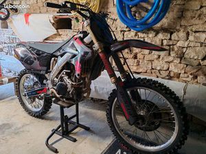 SUZUKI RM-Z 250