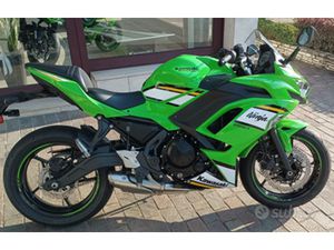KAWASAKI NINJA 650