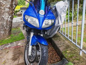 SUZUKI SV 650 S - INJECTION - 2003 - CLASSIQUE ET FIABLE