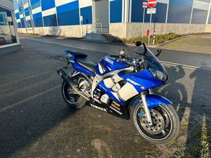 YAMAHA YZF-R6