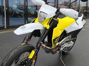 HUSQVARNA 701 SUPERMOTO 2026 JETZT VERFÜGBAR!