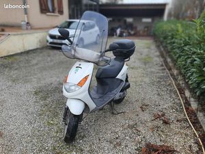 VESPA PEUGEOT VIVACITY