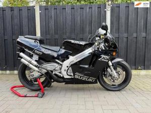 SUZUKI SPORT RGV 250 GRAND-PRIX SPIRIT ( BLACK EDITION ) — MOTOREN | SUZUKI — MARKTPLAATS