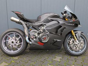 DUCATI PANIGALE V4R RENNBIKE