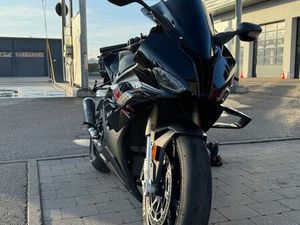 BMW S1000RR
