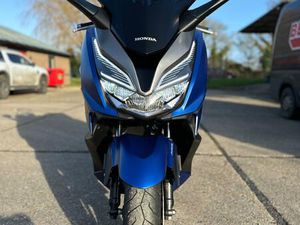 HONDA FORZA 350 SCOOTER PETROL CVT V-BELT EURO 5 (30 PS) 330 CC