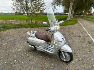 PEUGEOT DJANGO 4300 KM ZGAN MOET WEG — SCOOTERS | PEUGEOT — MARKTPLAATS