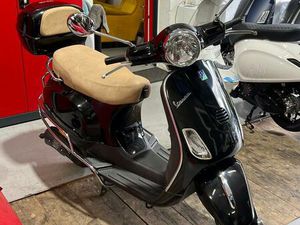 VESPA LX 50 2T 50 CCM ROLLER SCHWARZ, GUTER ZUSTAND, PRIVATVERKAUF