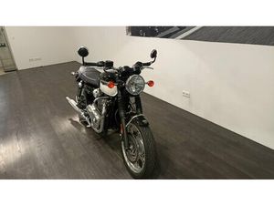 TRIUMPH BONNEVILLE T120