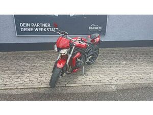 TRIUMPH STREET TRIPLE S