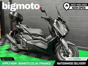 YAMAHA XMAX 125