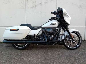 HARLEY-DAVIDSON STREET GLIDE BIANCO