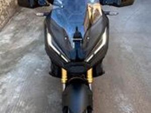 HONDA X-ADV 750