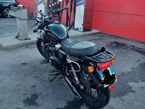 TRIUMPH BONNEVILLE T100 BLACK NERO
