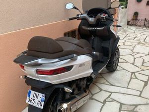 À VENDRE MP3 500 LT