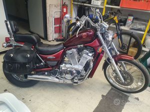 SUZUKI INTRUDER 800
