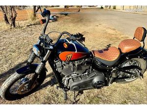 VENDS STREET BOT 114