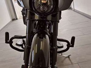 HARLEY-DAVIDSON STREET GLIDE