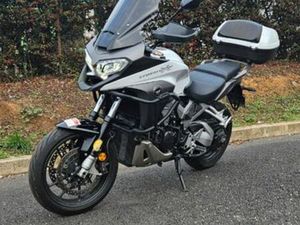 VFR 800 X CROSSRUNNER