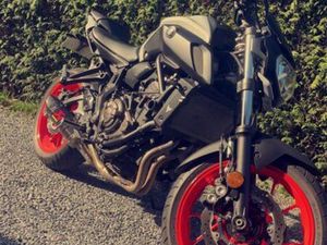 YAMAHA MT 07