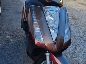 ? HONDA PANTHEON 125 FES – 2006 – TRÈS BON ÉTAT