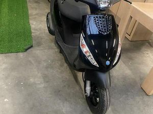 ② PIAGGIO ZIP
